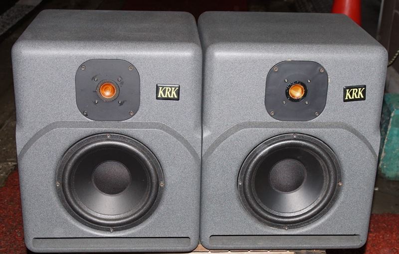 KRK 9000B スタジオモニター