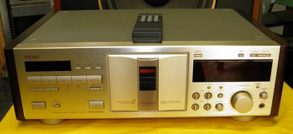 ティアック TEAC V7010 カセットデッキ