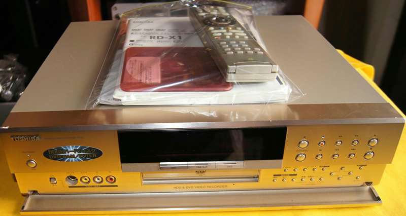 東芝 TOSHIBA D-X1 HDDDVDビデオレコーダー